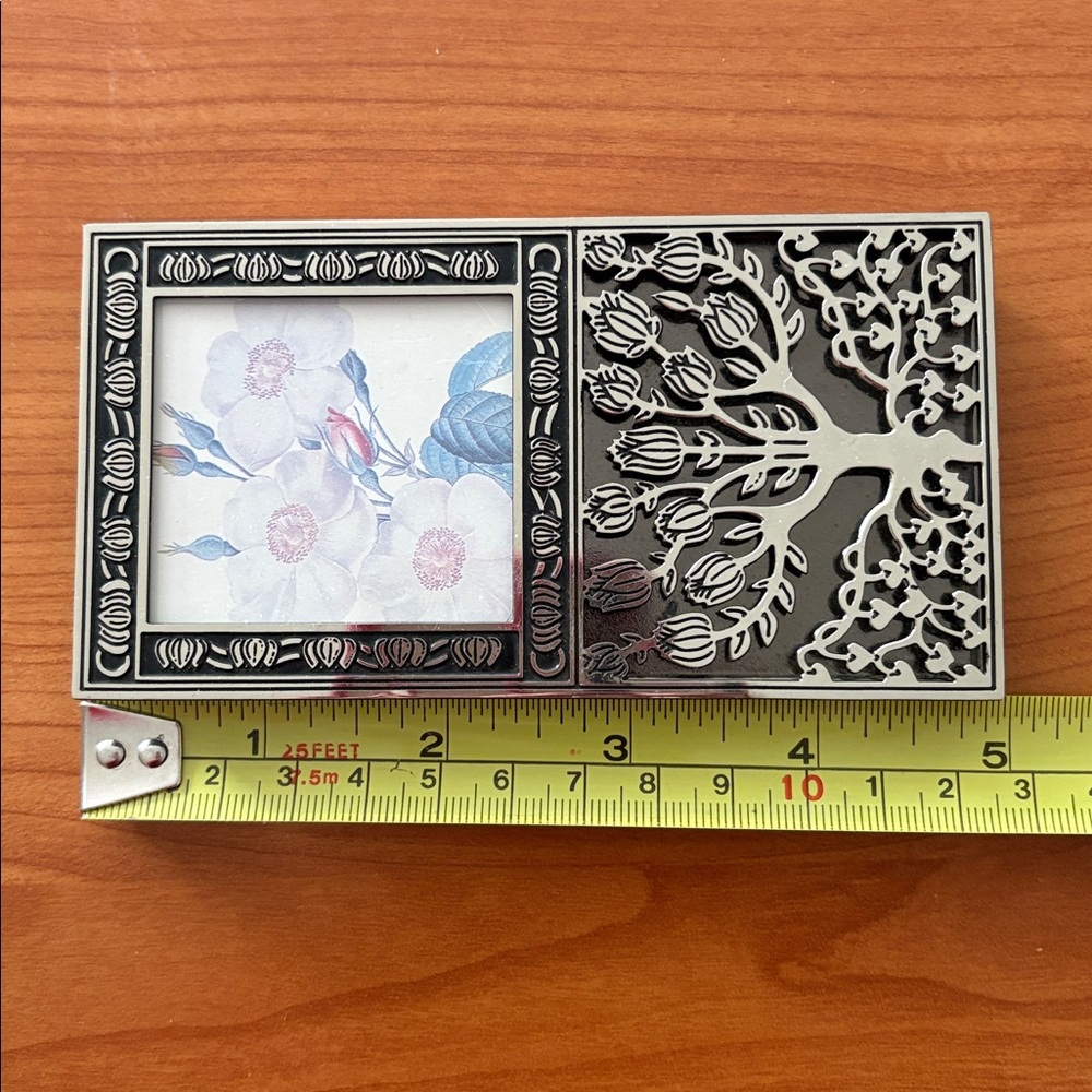 Unique Small Desktop Silver Frame - Picture 5 of 6